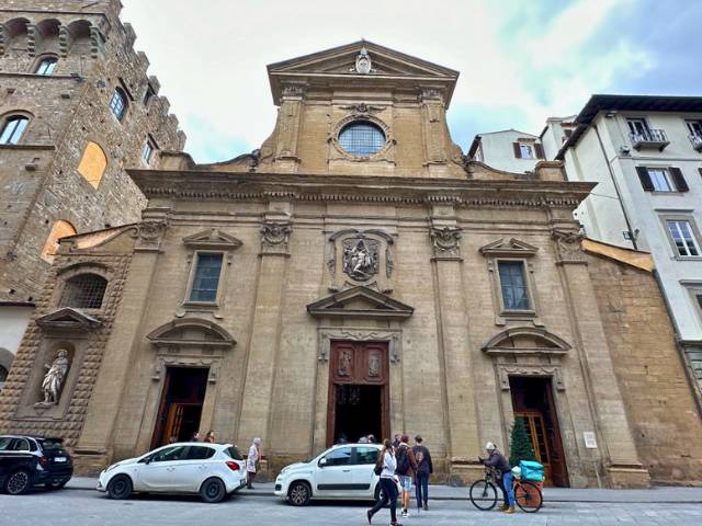 santa trinita facade